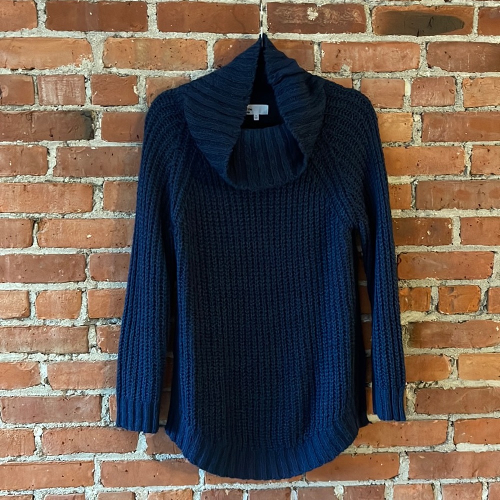 Never worn, navy blue, Revolve sweater